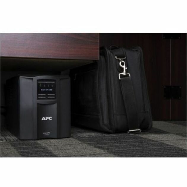APC Smart-UPS 1000VA LCD