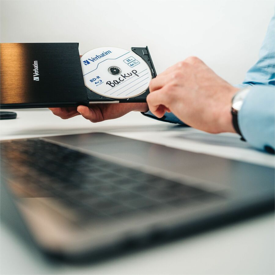 Verbatim External Slim Blue-ray Writer Ultra HD 4K Type-C Connection, USB 3.1 Gen1. Includes Nero Burning Software. Ultra Portable. New 2024