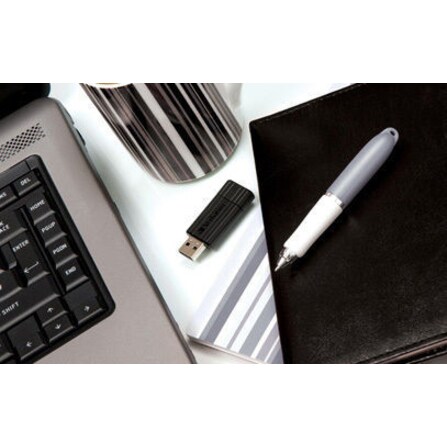 Pinstripe USB Drive 16GB (Black)