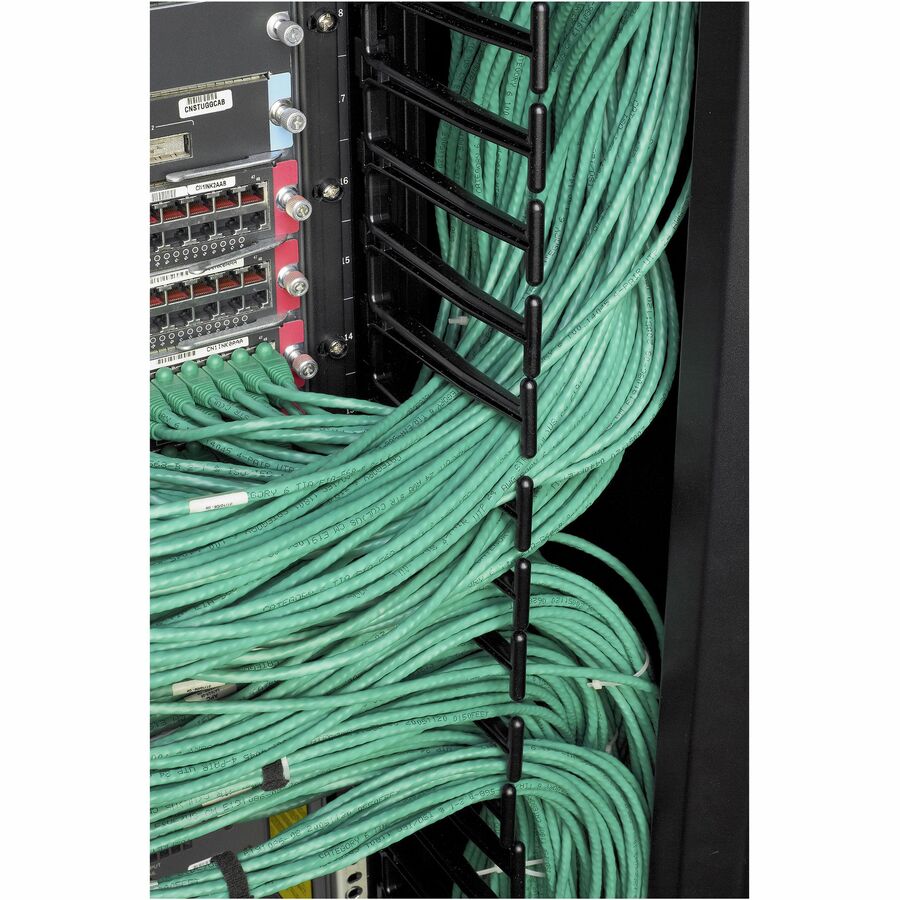 Vertical Cable Manager for NetShelter SX